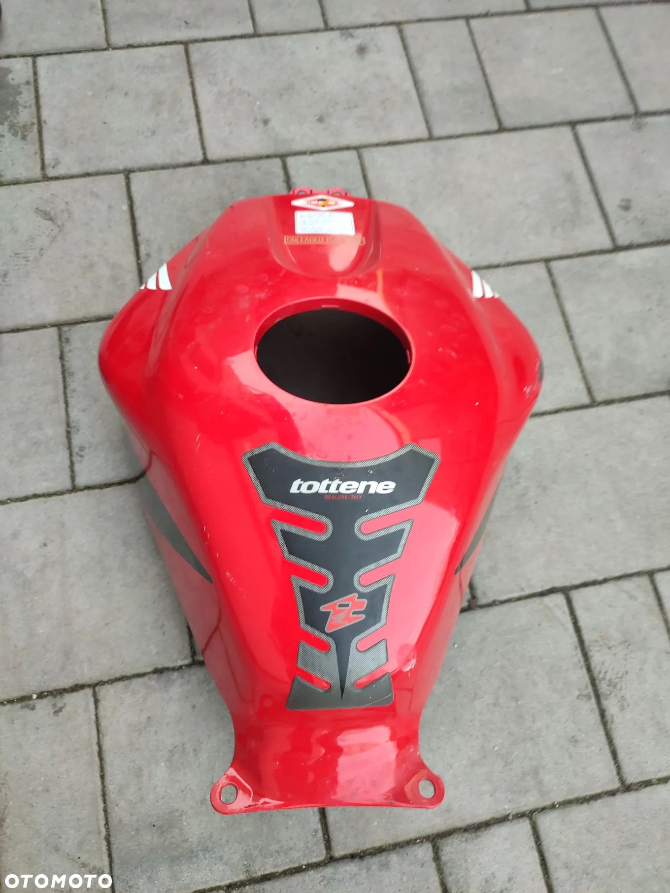 Nakładka na bak, osłona baku Honda CBR 600RR - 1
