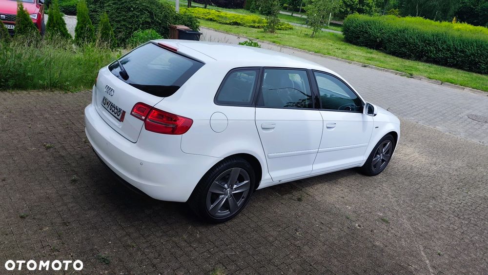 Audi A3 Sportback 2.0 TDI DPF S tronic S line Sportpaket (plus) - 33