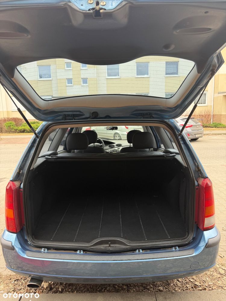 Ford Focus 1.6 X100 - 9