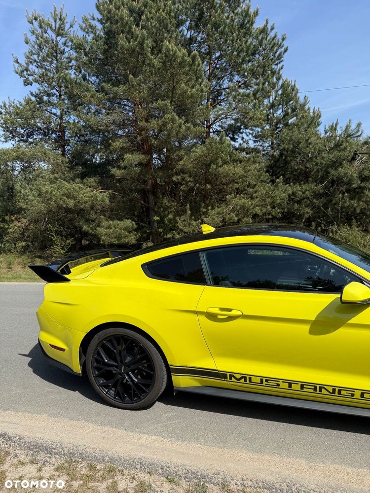 Ford Mustang - 5