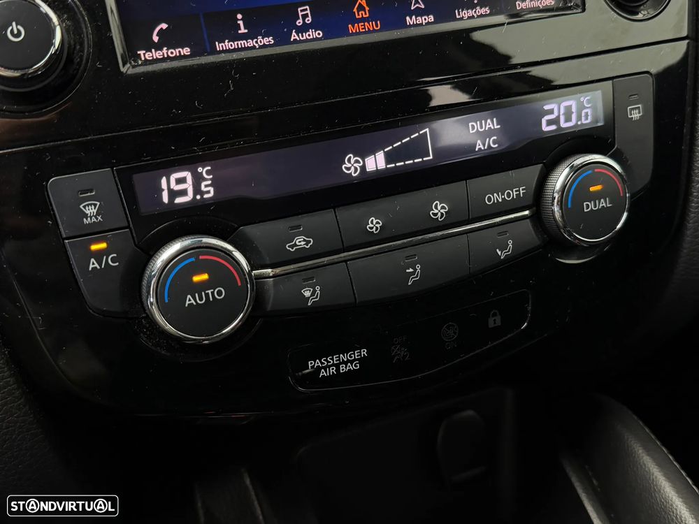 Nissan Qashqai 1.3 DIG-T N-Connecta LED+SKY - 20