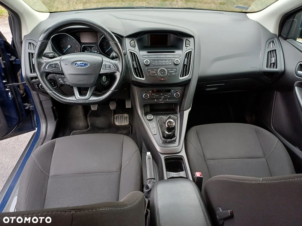 Ford Focus - 10
