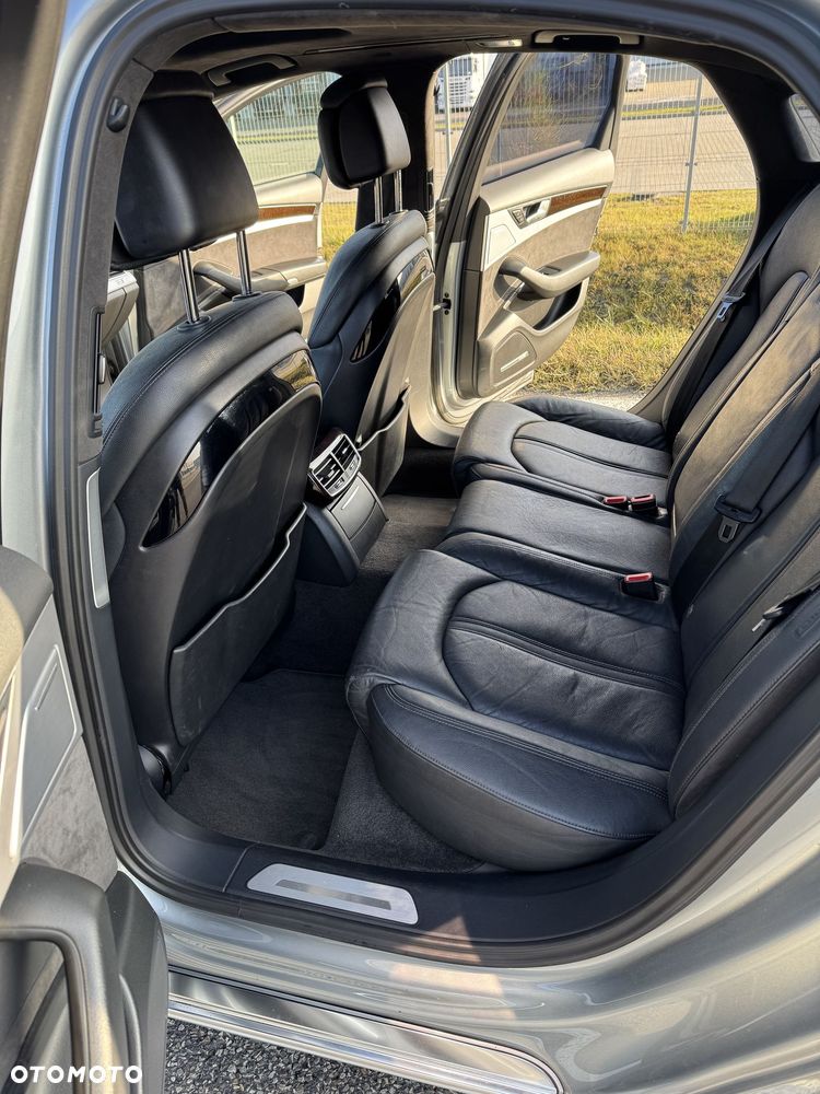 Audi A8 4.2 FSI Quattro - 9