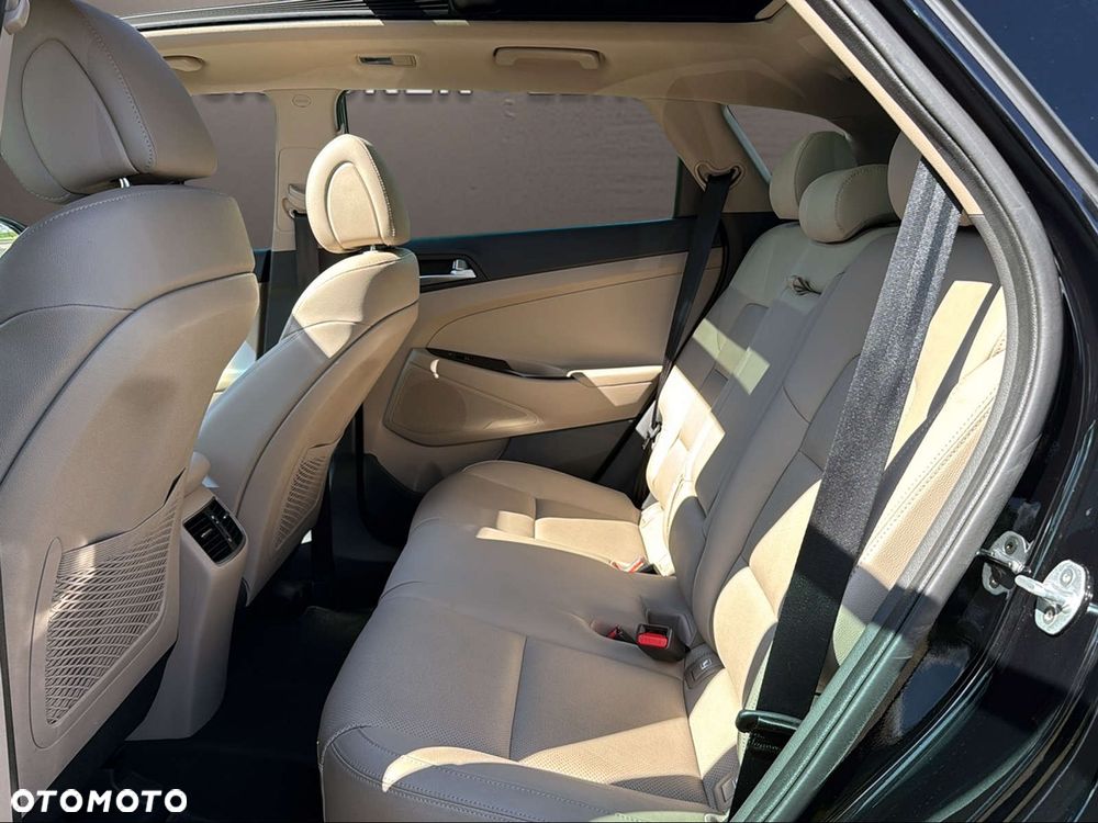 Hyundai Tucson 2.0 CRDI 4WD Automatik Premium - 8