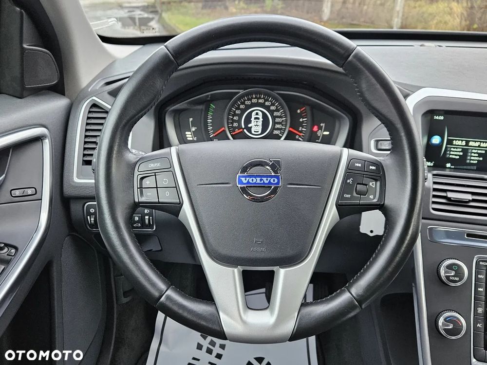 Volvo XC 60 D3 Momentum - 13