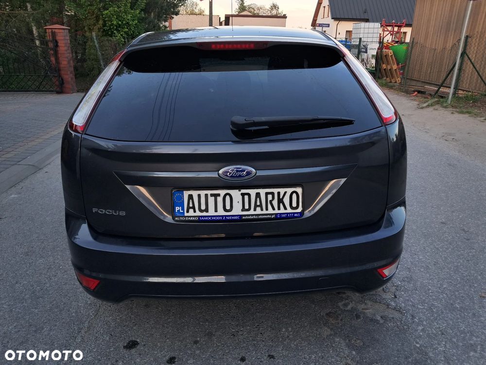 Ford Focus 1.6 16V Ambiente - 2