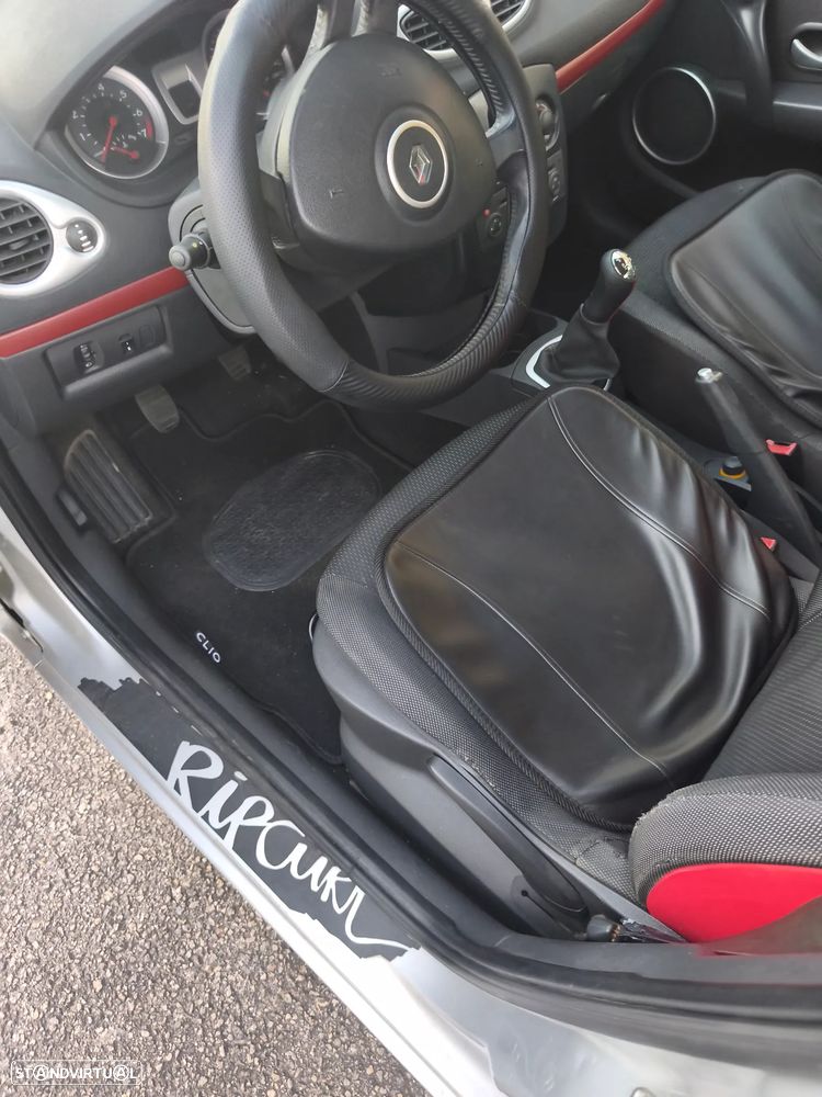 Renault Clio 1.2 16V Rip Curl - 4