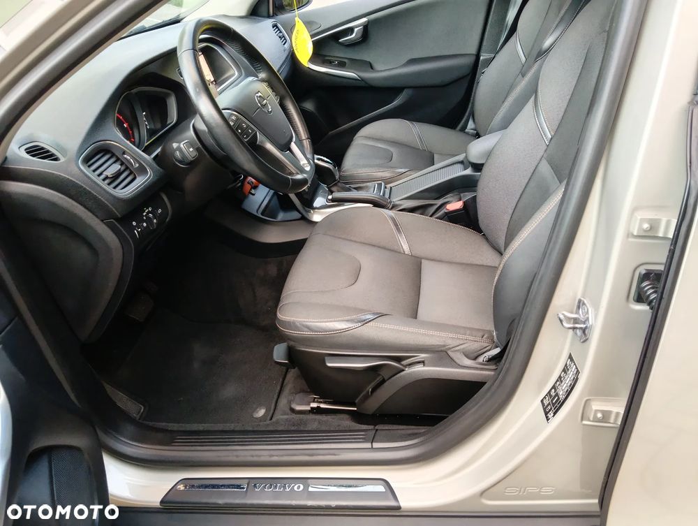Volvo V40 D2 Drive-E Dynamic Edition - 32