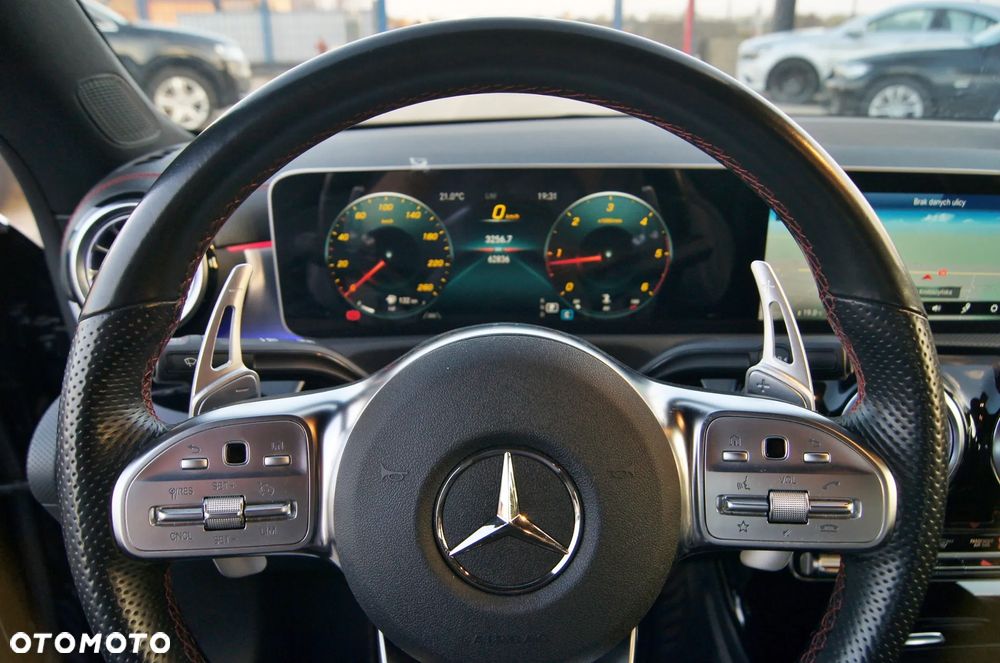 Mercedes-Benz CLA 200 d 8G-DCT AMG Line Advanced Plus - 17