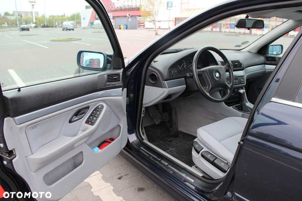 BMW Seria 5 520i - 12