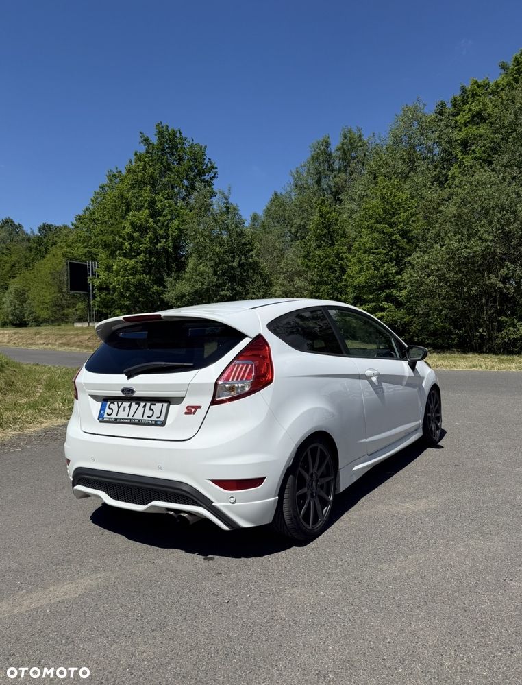 Ford Fiesta 2016 photo 5