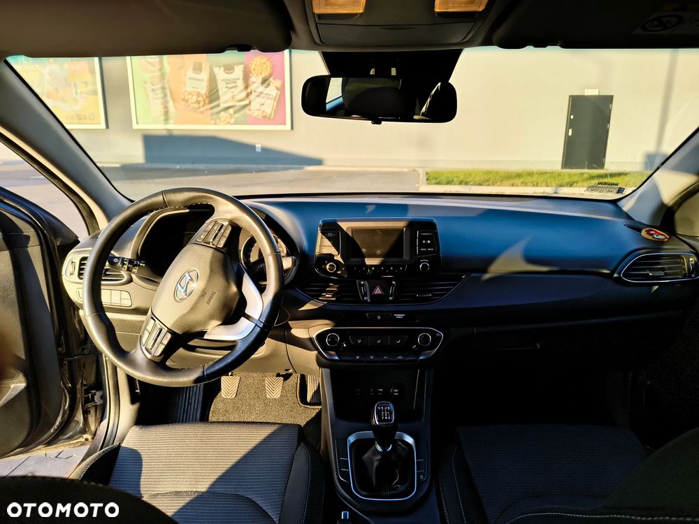 Hyundai i30 1.4 Comfort - 10