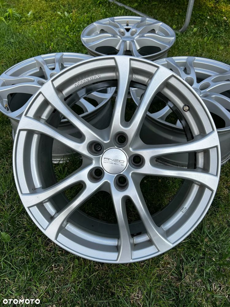 Mitsubishi Outlander - 19