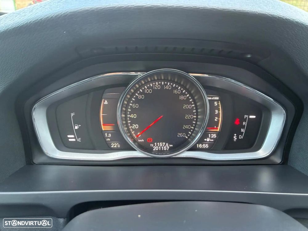 Volvo V60 Cross Country 2.0 D3 Summum Geartronic - 17