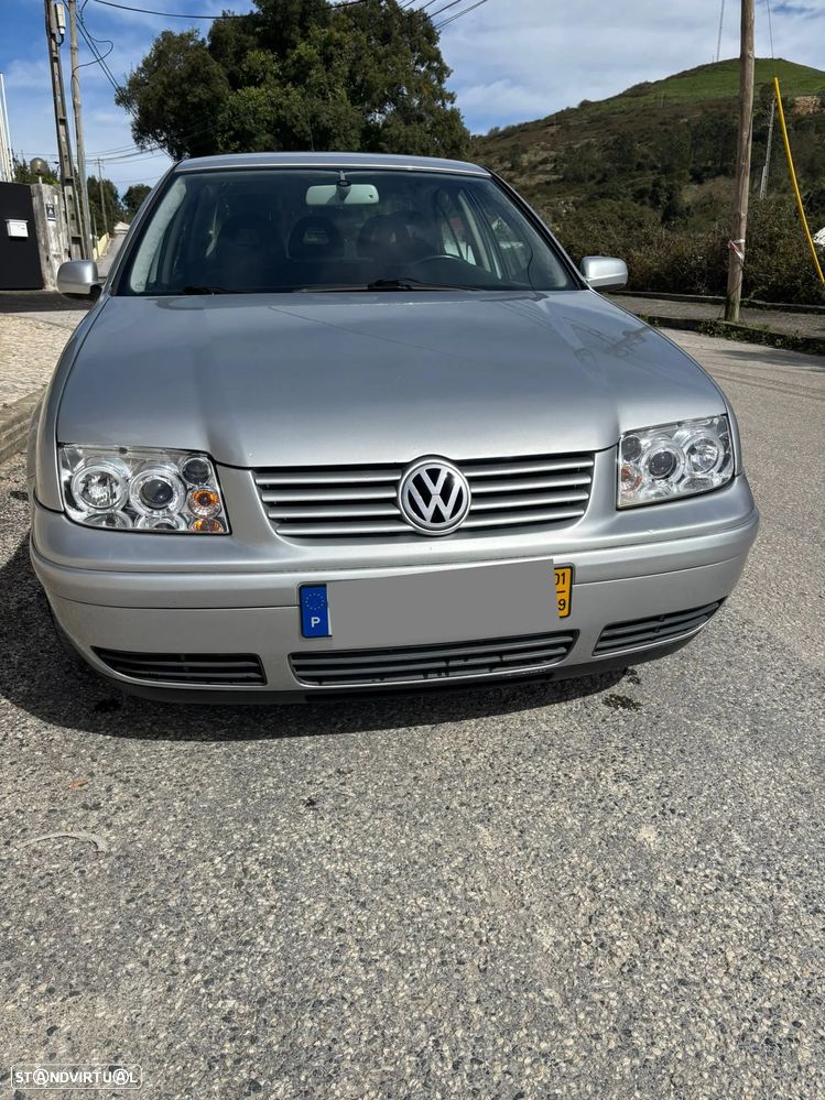 VW Bora 1.9 TDi Highline - 2