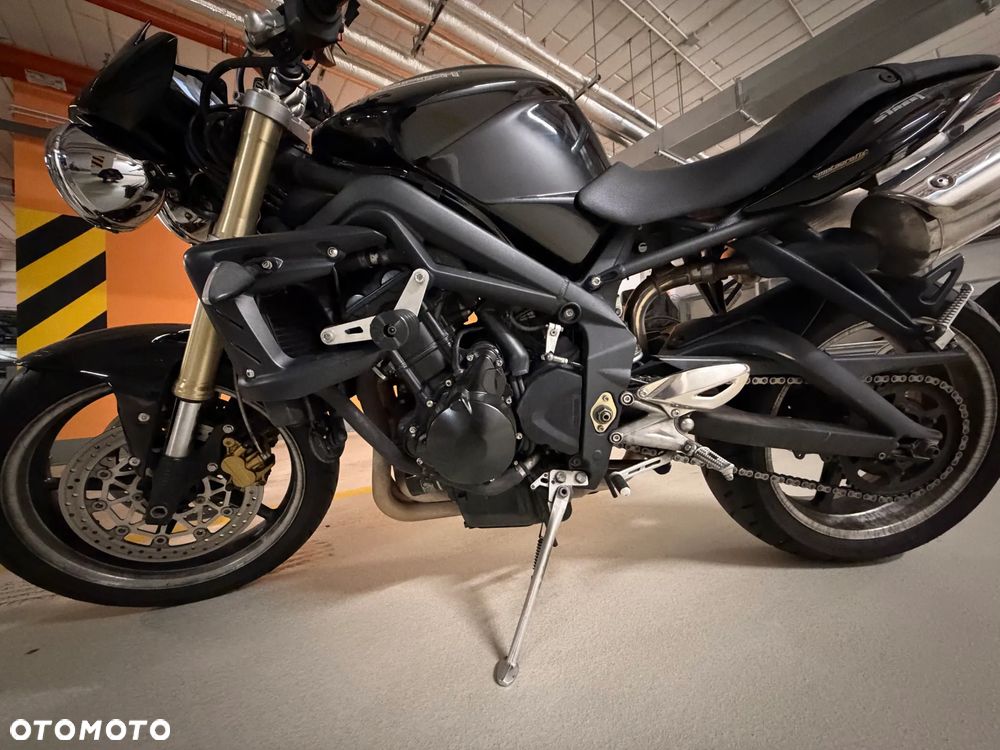 Triumph Street Triple - 4