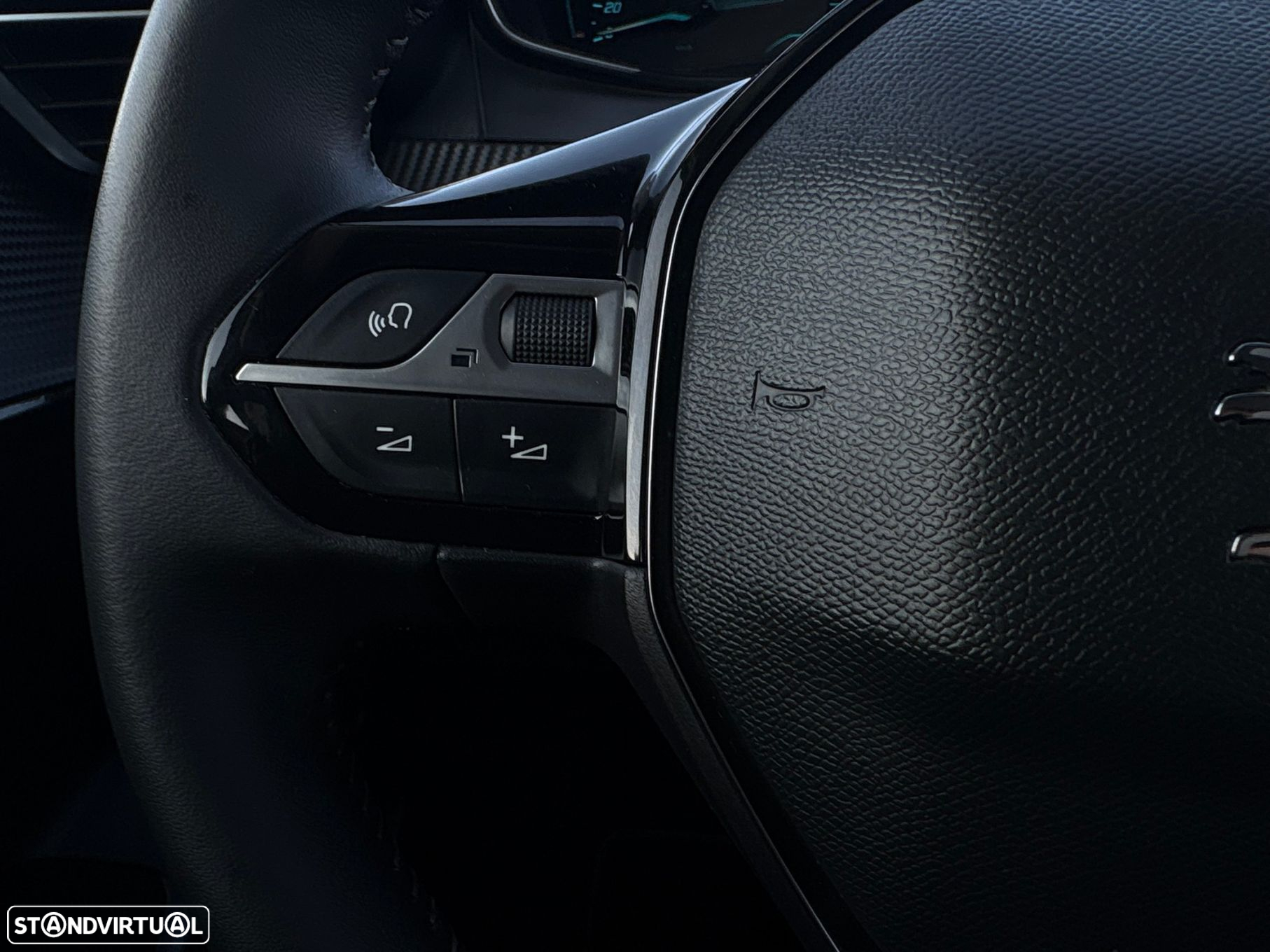 Peugeot e-208 50 kWh Allure Pack - 14