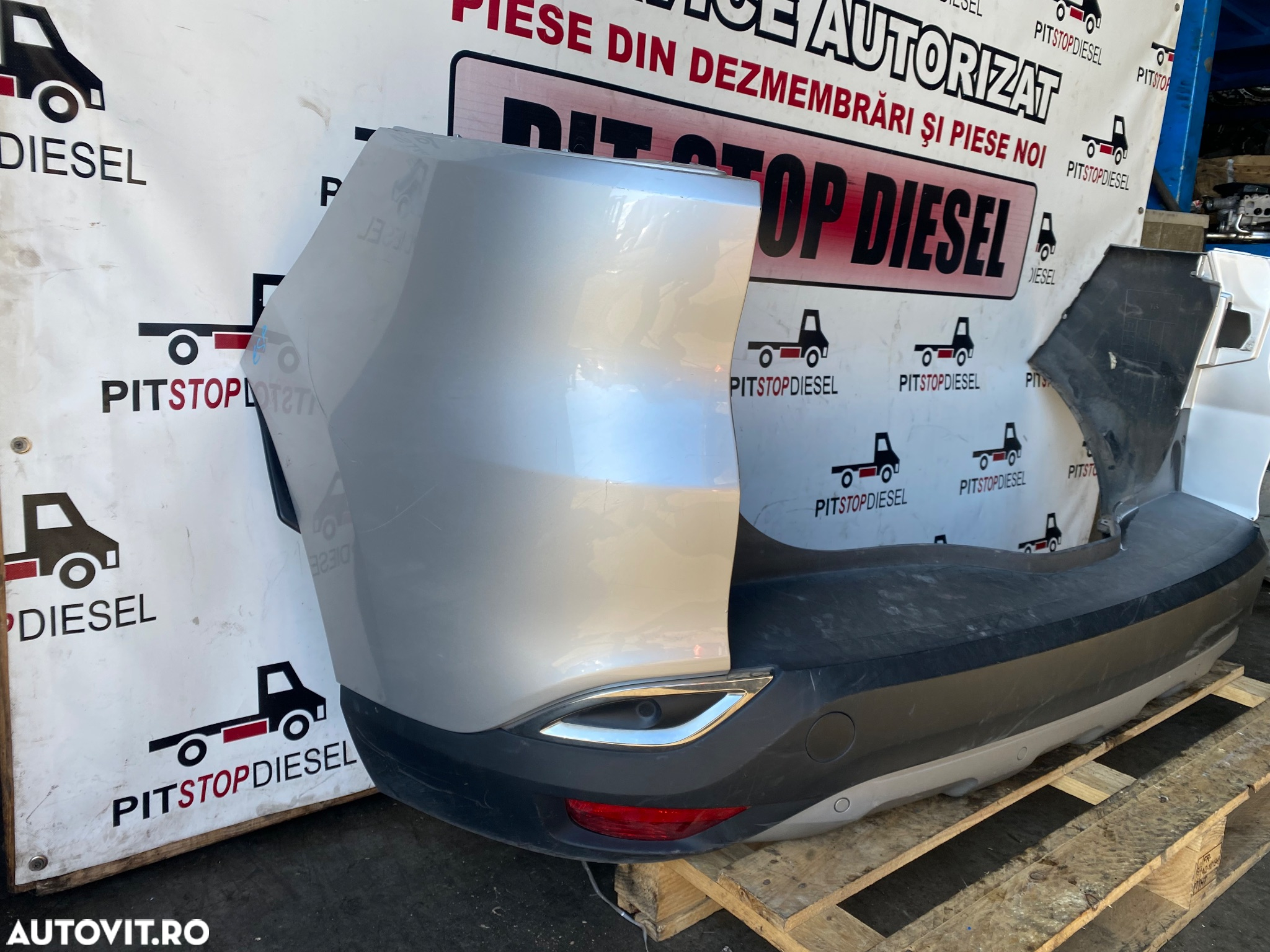 Bara spate Renault Espace 5(V) An 2015-2016-2017-2018-2019-2020-2021-2022-2023 - 3
