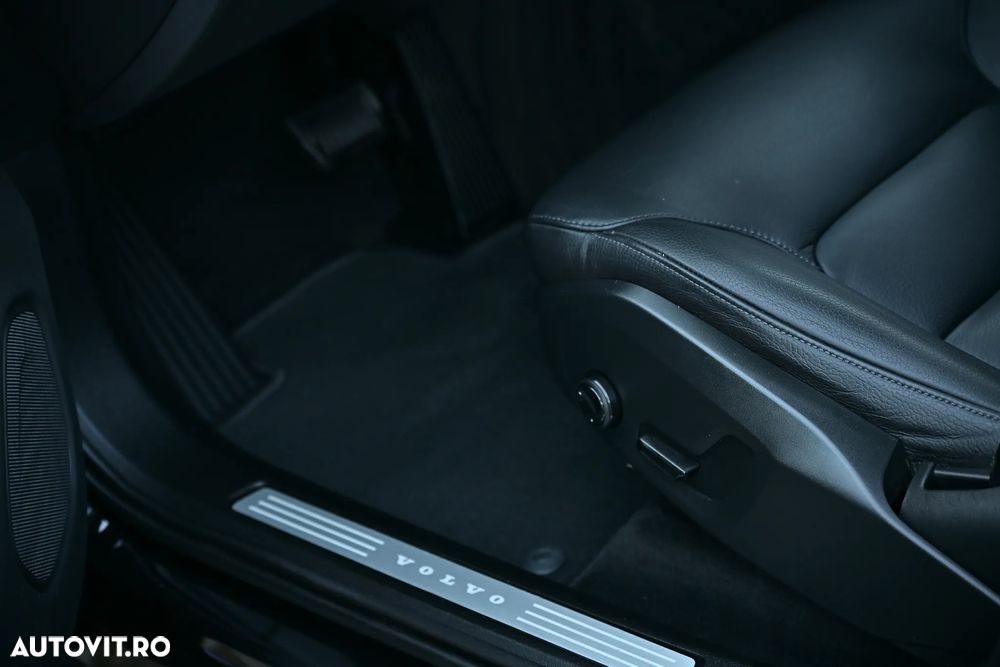 Volvo XC 60 D5 AWD Geartronic Momentum - 21