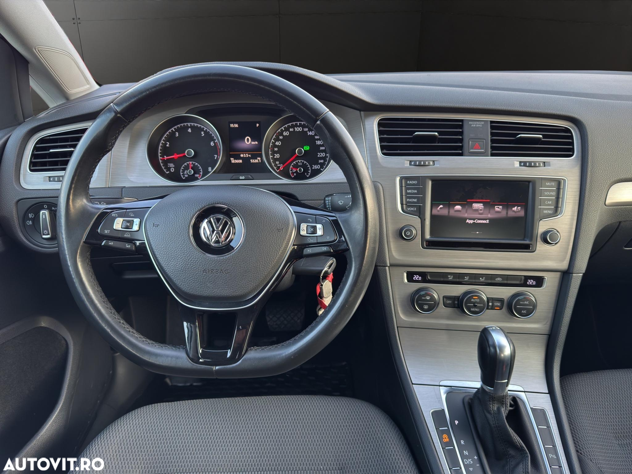 Volkswagen Golf 1.0 TSI BlueMotion DSG Comfortline - 9