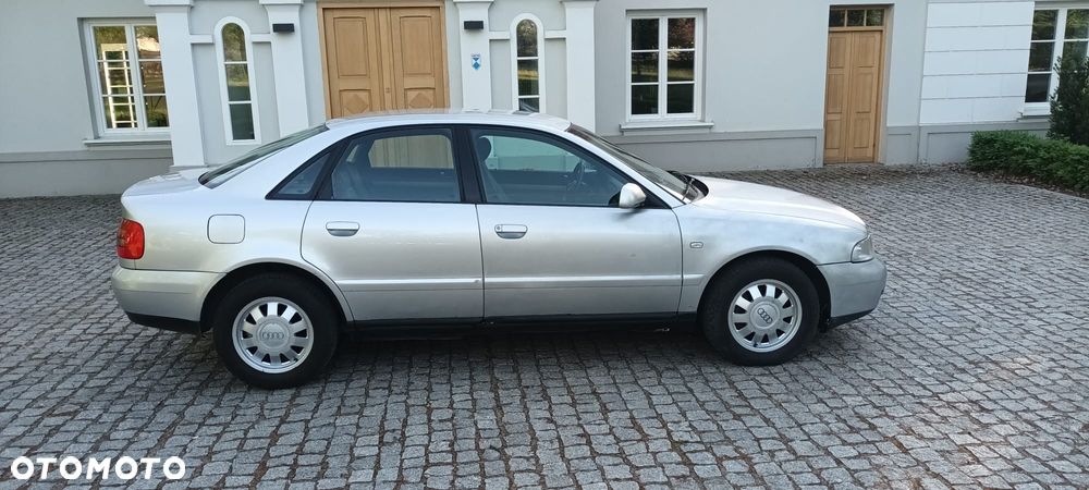 Audi A4 Avant - 12
