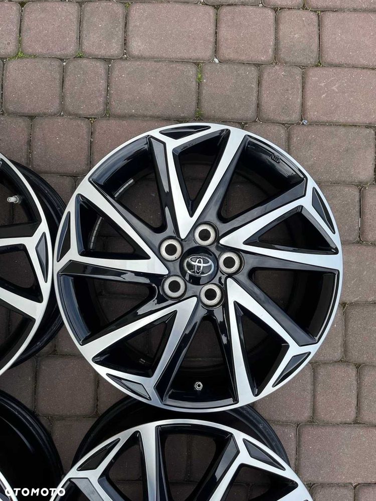 Oryginalne alufelgi Toyota 5x100 16 cali CZUJNIKI YARIS BICOLOR - 7