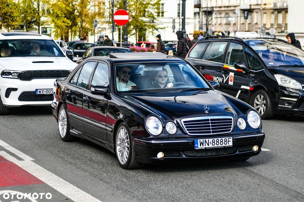 Mercedes-Benz Klasa E - 1