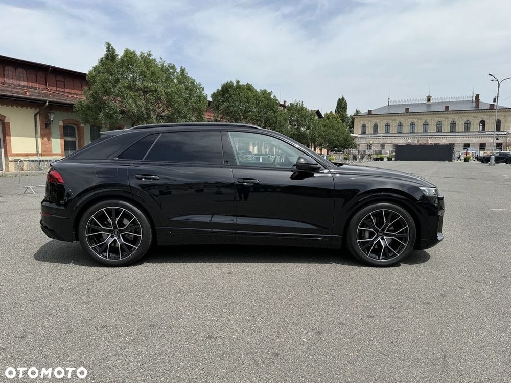 Audi Q8 - 3