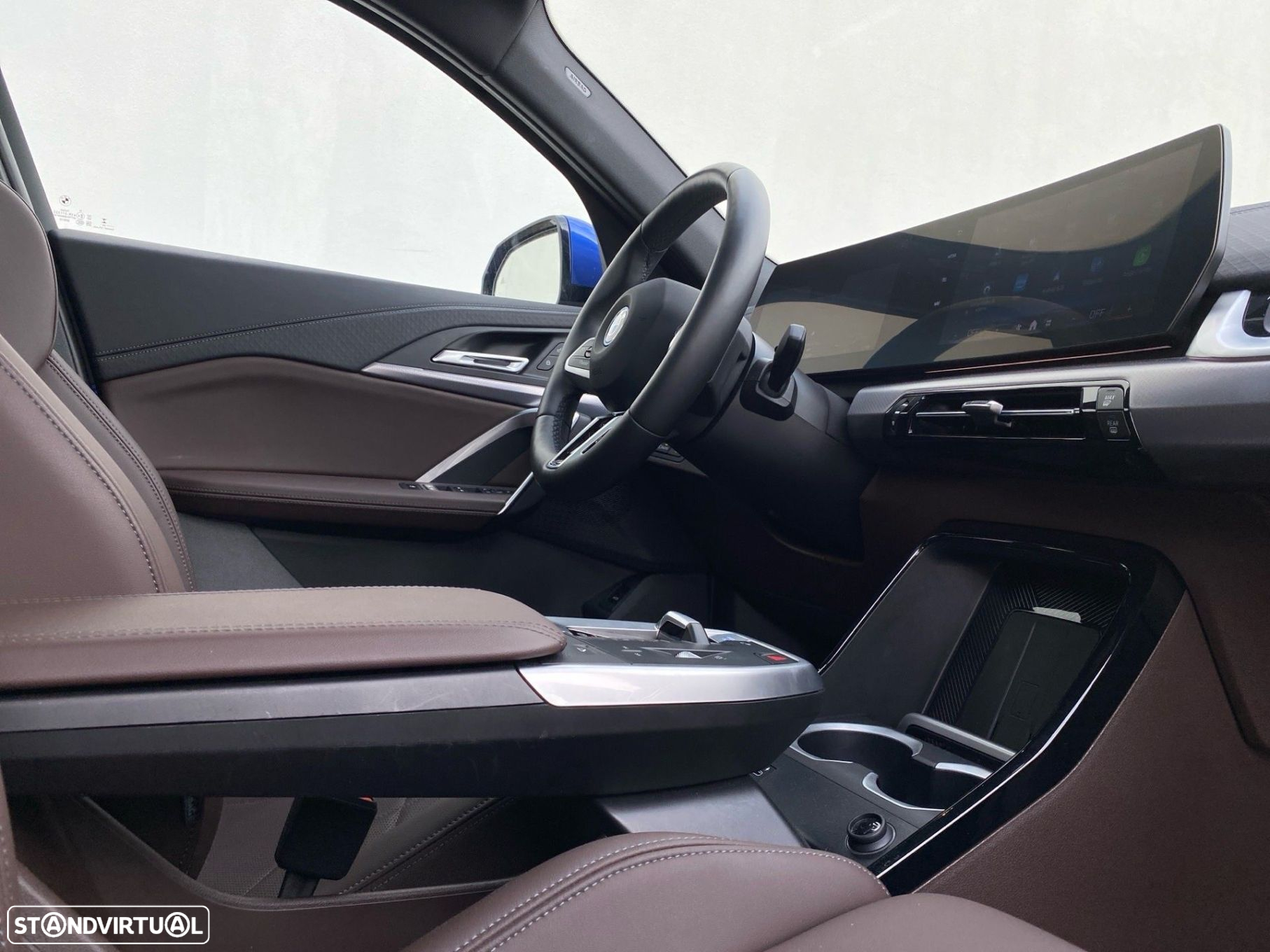 BMW iX2 eDrive20 Pack Desportivo M - 17