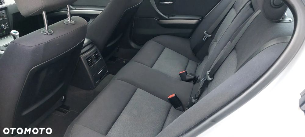 BMW Seria 3 318d - 8