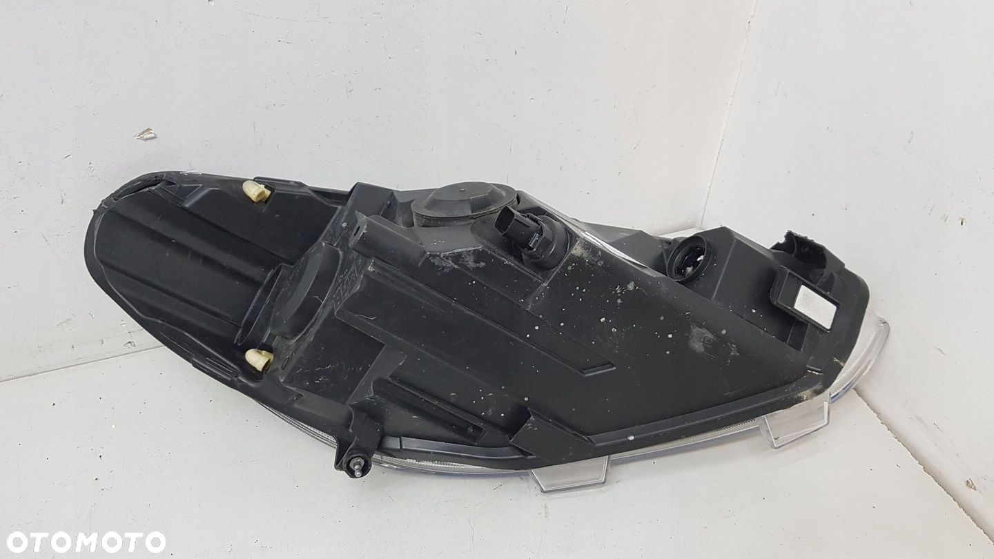 FORD FIESTA MK8 LAMPA LEWY PRZÓD EU - 7