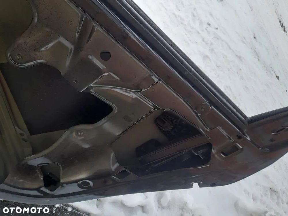 Drzwi prawe tył tylne Seat Ibiza IV 6j ST kombi kod LY9T bez lakierowania - 10