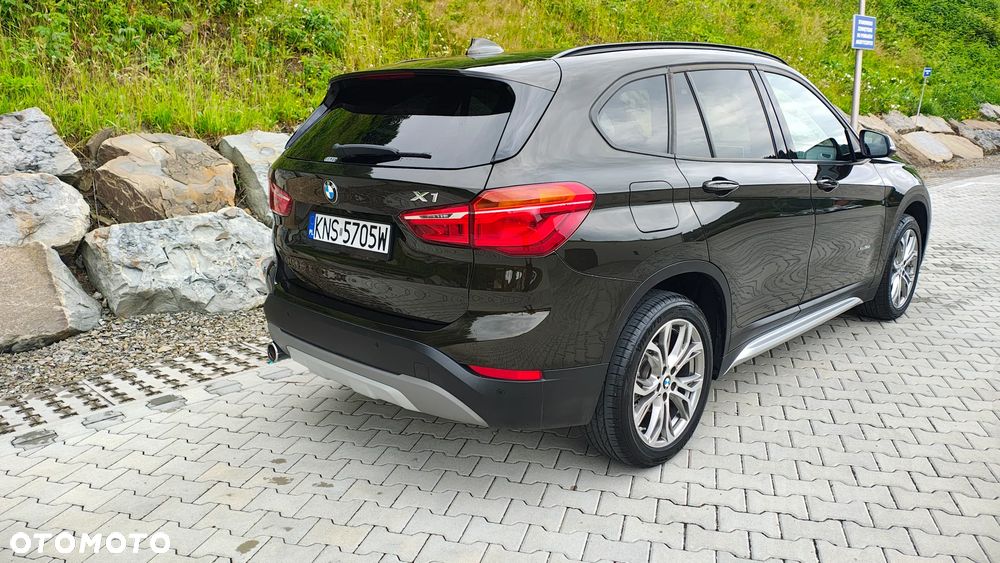 BMW X1 xDrive18d xLine - 14