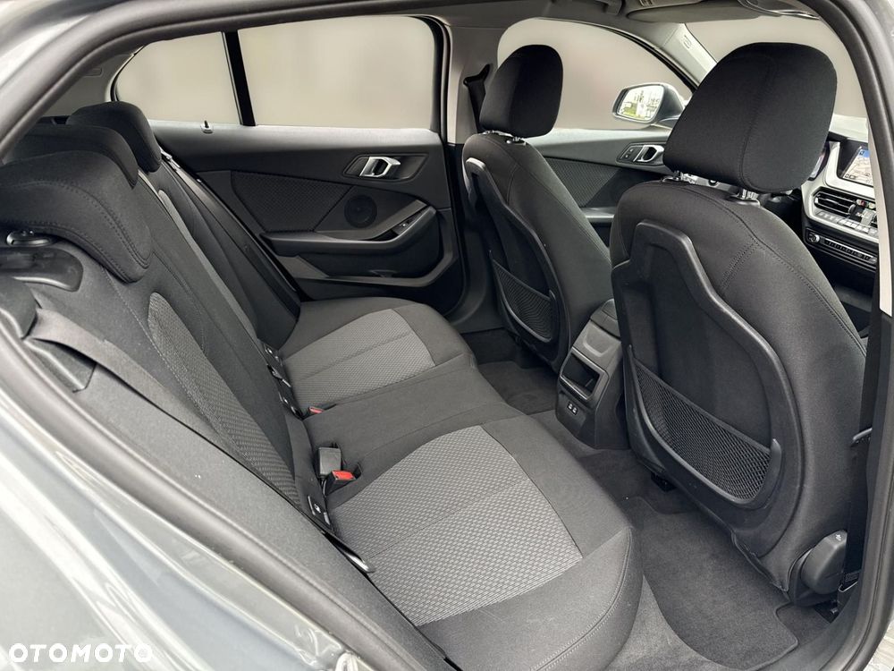BMW Seria 1 - 18