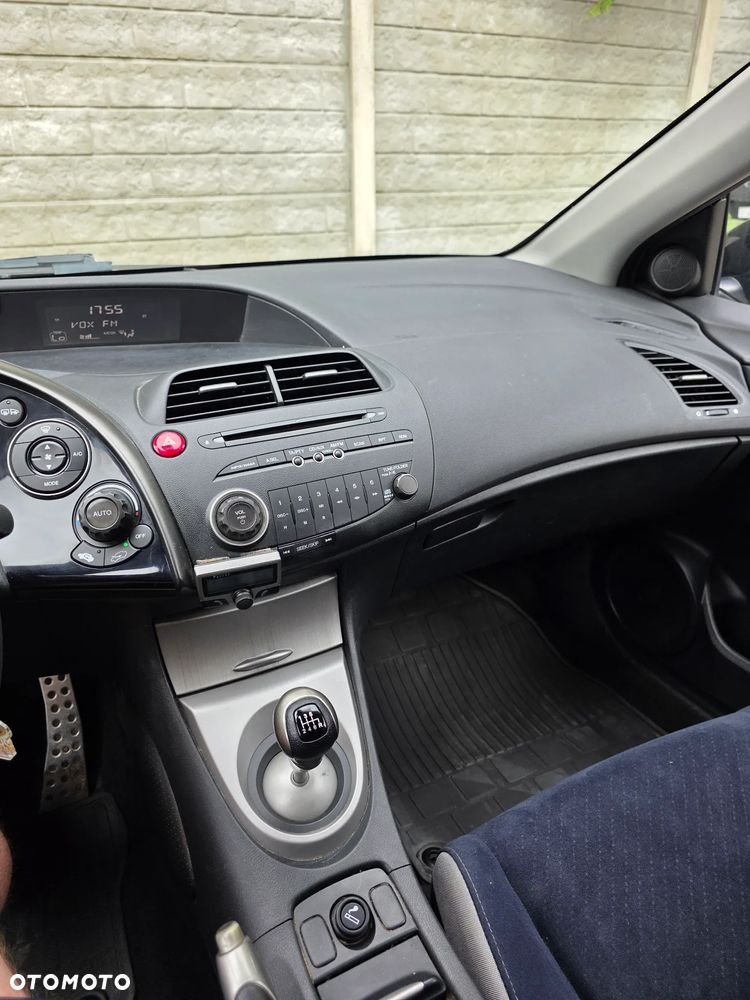 Honda Civic 1.8i-VTEC Sport - 18
