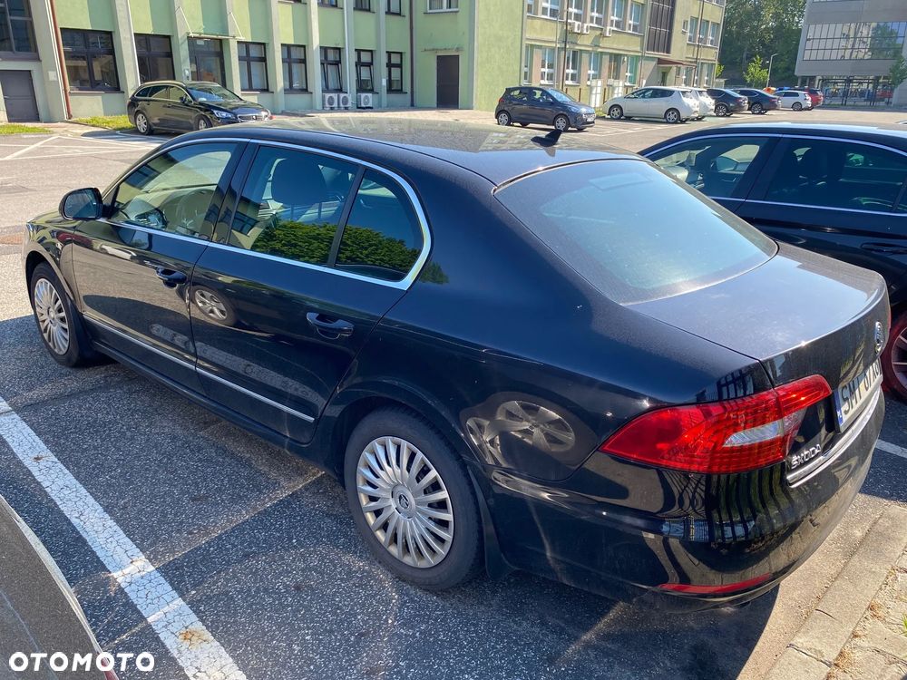 Skoda Superb 2.0 TDI Elegance DSG - 3