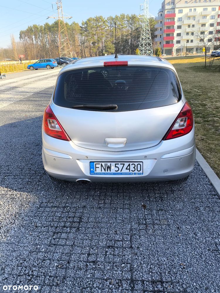 Opel Corsa - 11
