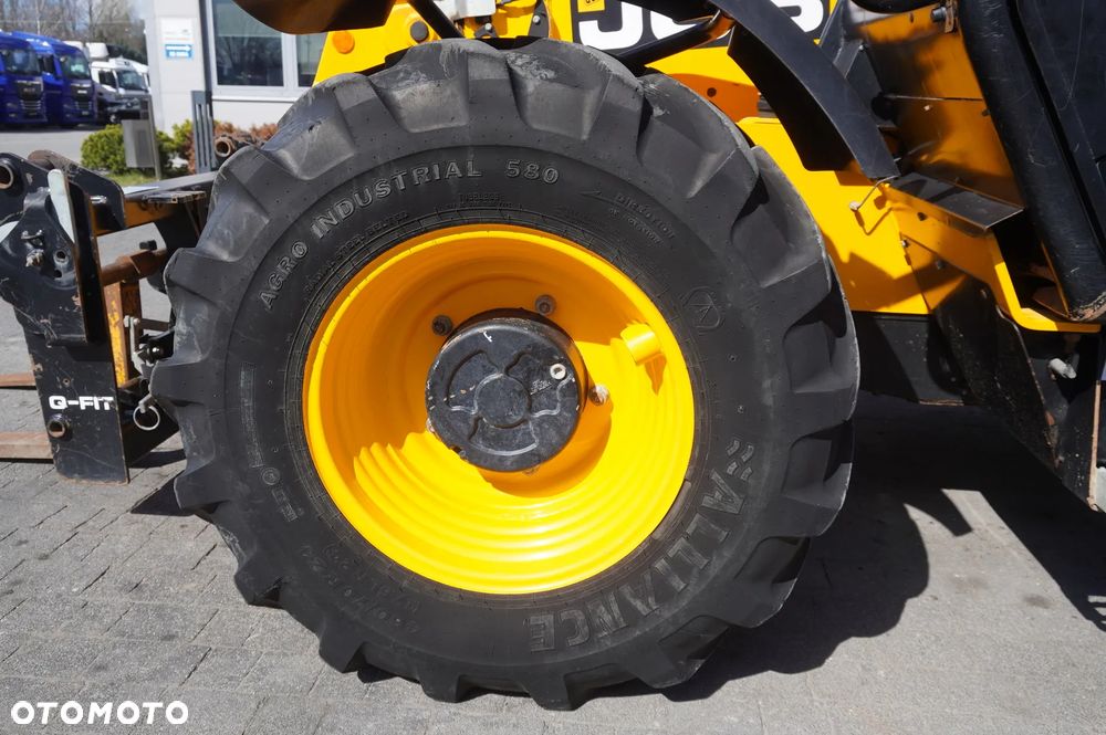 JCB 526-56 Agri Plus / 5,6 m wysięg / joystick - 12