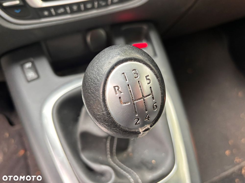 Renault Megane ENERGY TCe 115 Start & Stopp Bose Edition - 11