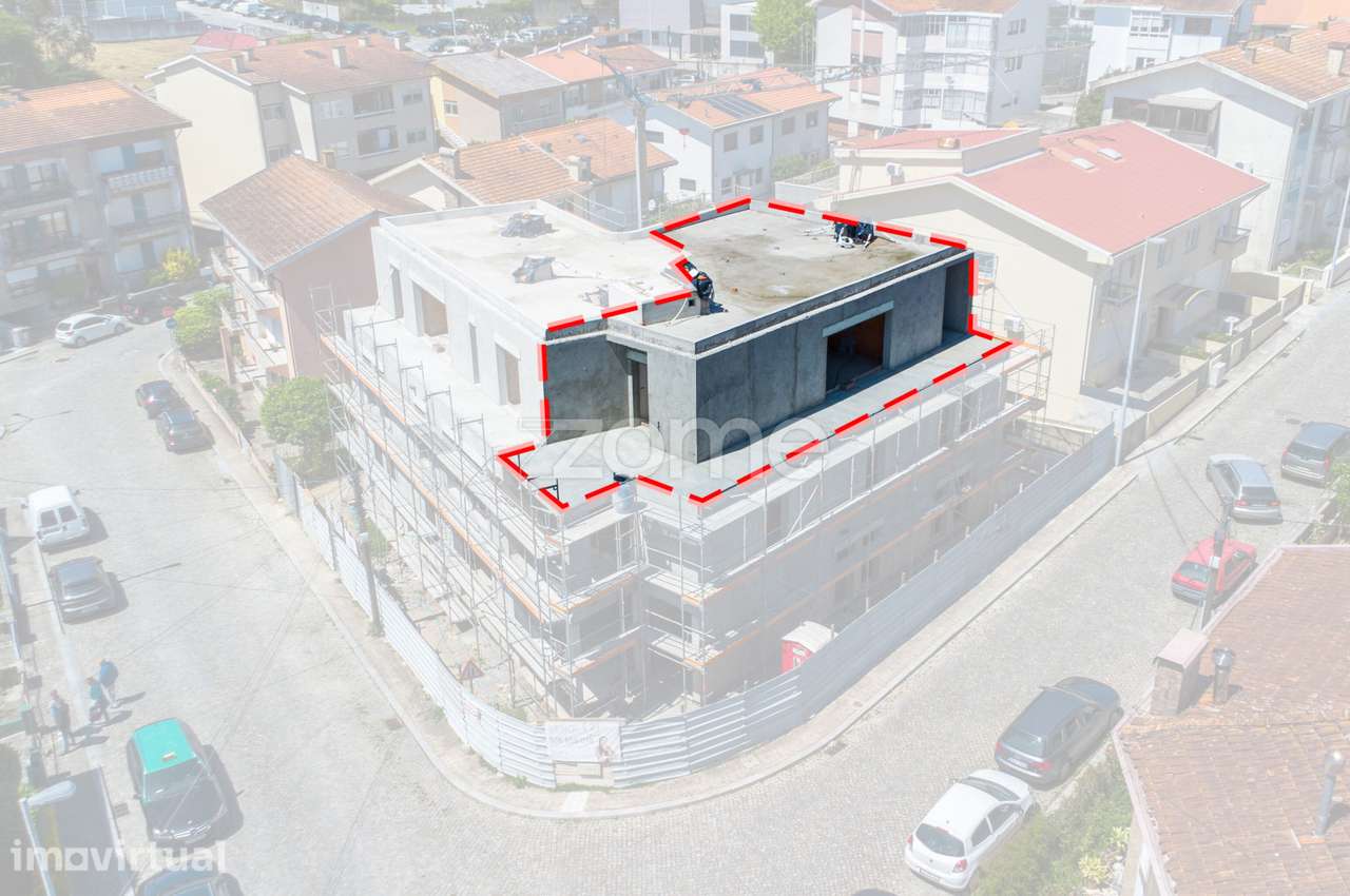 Apartamento T3 novo, recuado com 2 lugares de garagem e arrumos - Maia - Grande imagem: 4/37