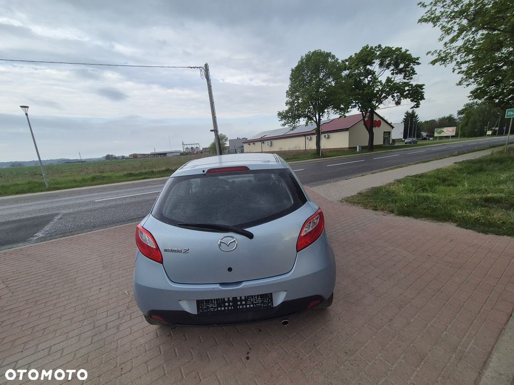 Mazda 2 - 6