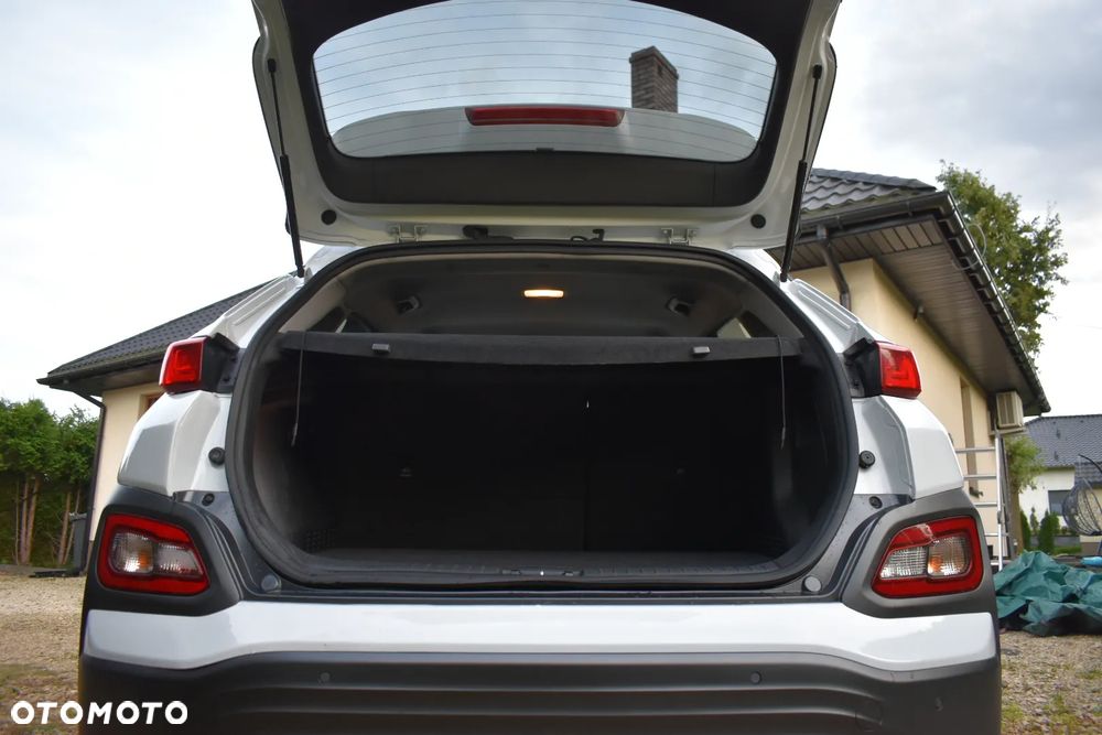 Hyundai Kona 64kWh Premium - 29