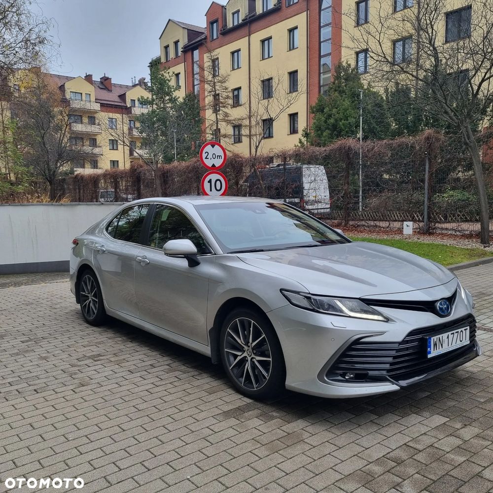 Toyota Camry 2.5 Hybrid Prestige CVT - 2