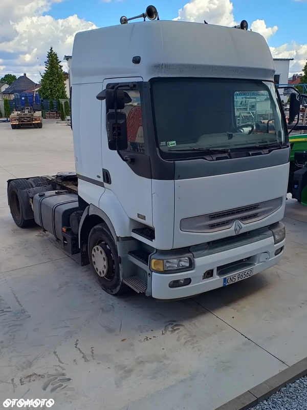 Renault Premium