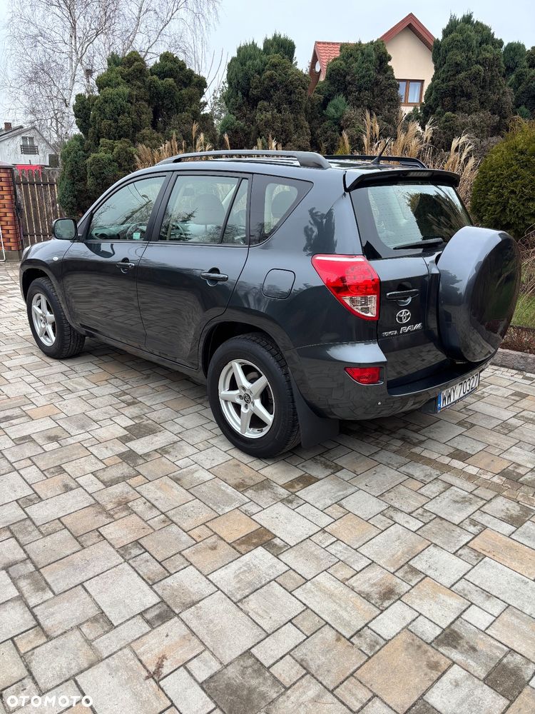 Toyota RAV4 2.0 VVT-i Sol - 2