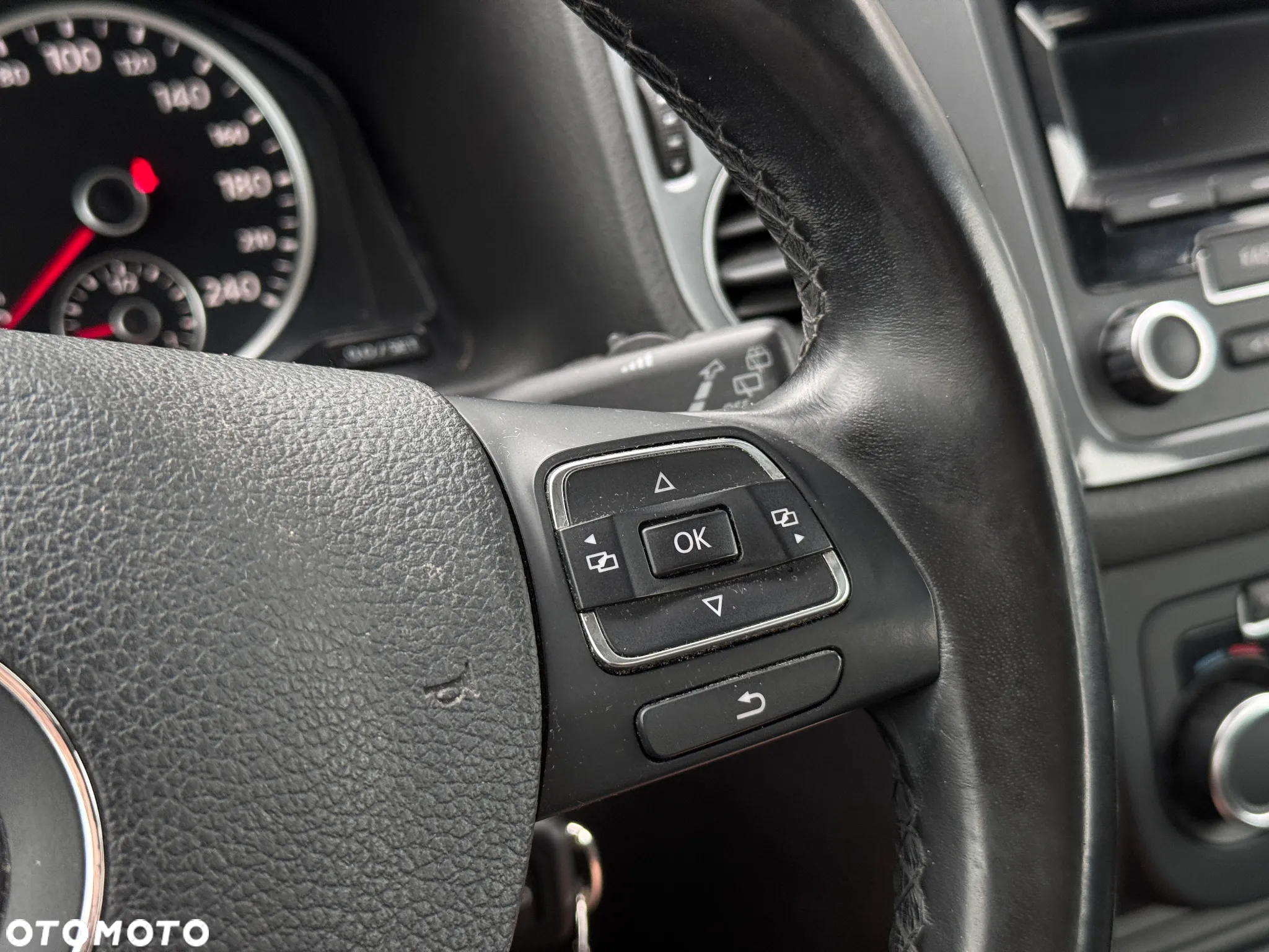 Volkswagen Tiguan 1.4 TSI Perfectline - 23