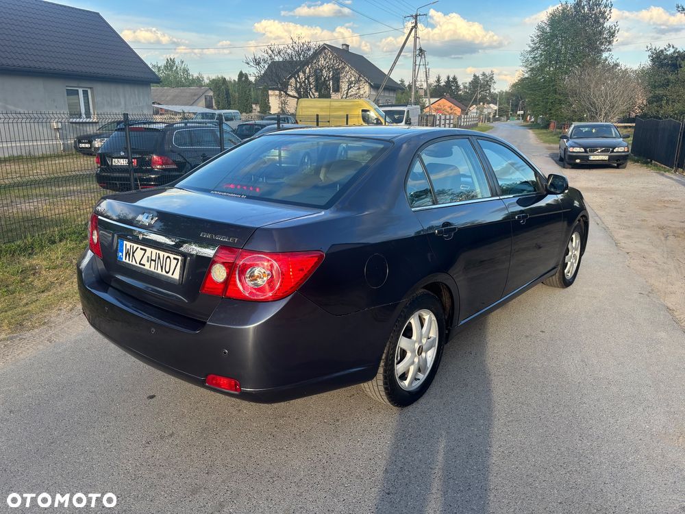 Chevrolet Epica - 4
