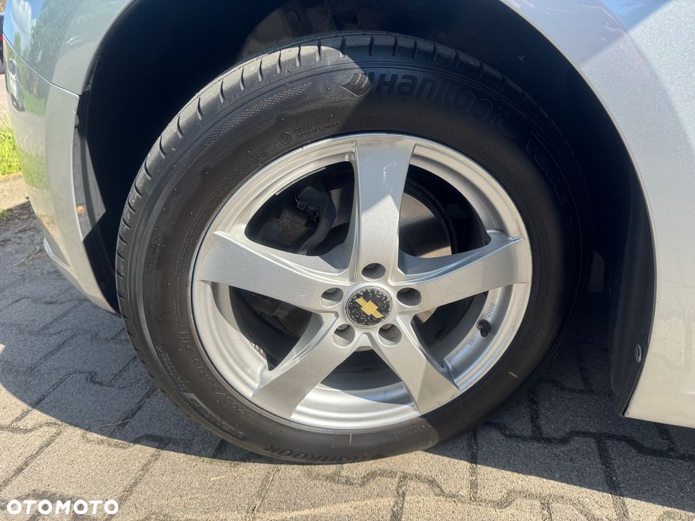 Chevrolet Cruze 1.6 LS - 35