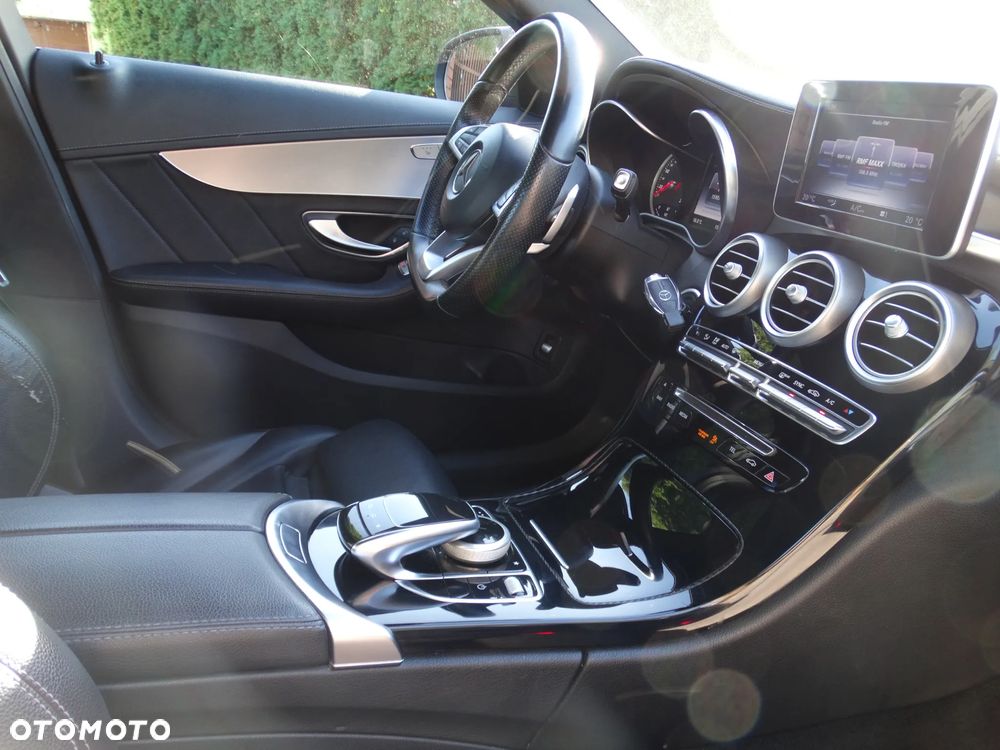 Mercedes-Benz Klasa C 180 7G-TRONIC - 28