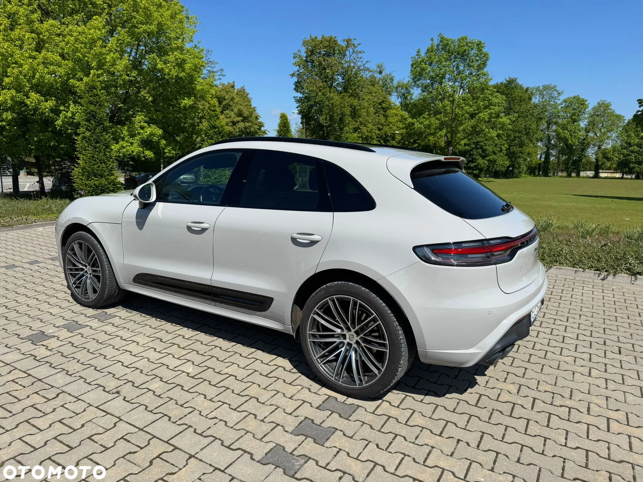 Porsche Macan T - 2